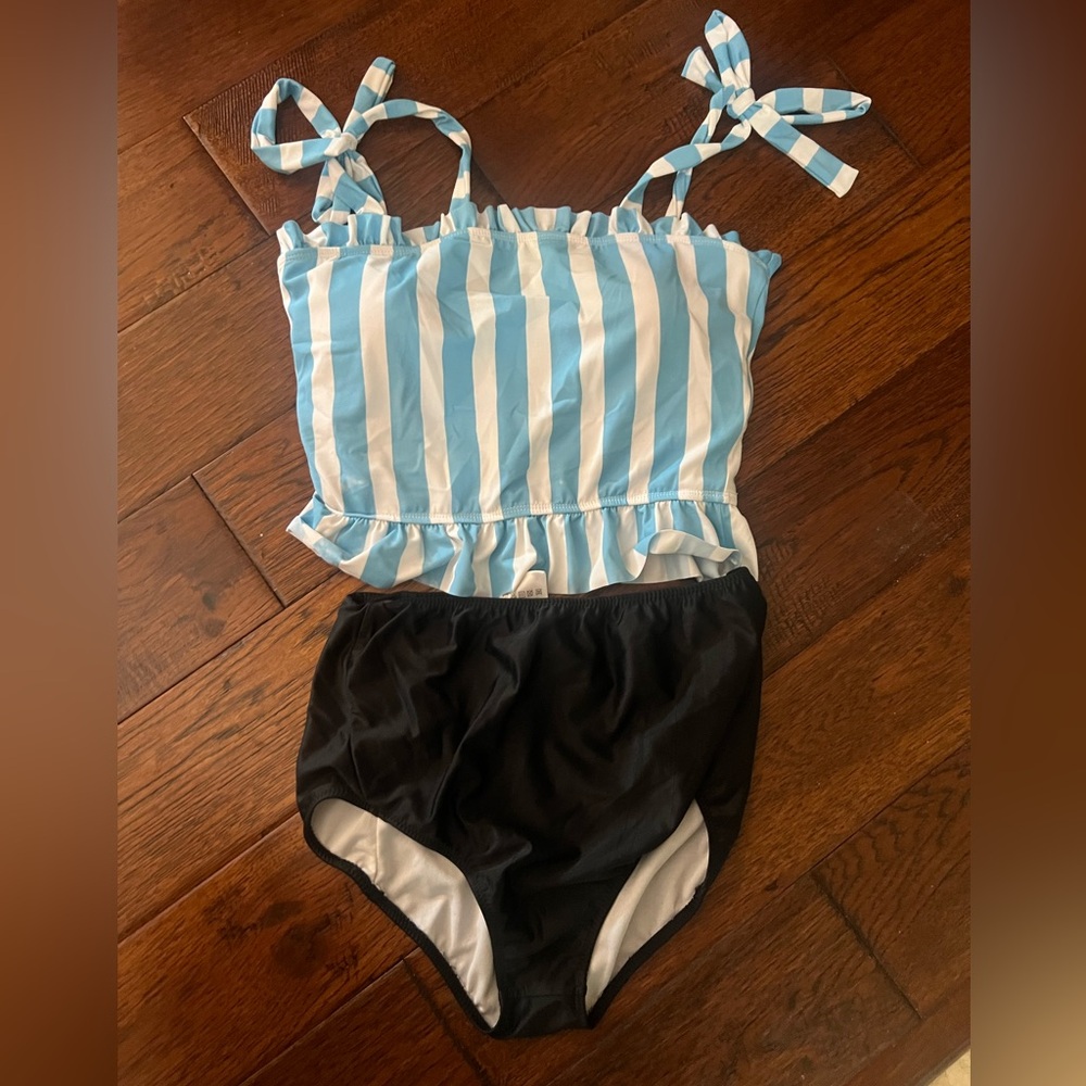 Coral reef swim top and bottoms